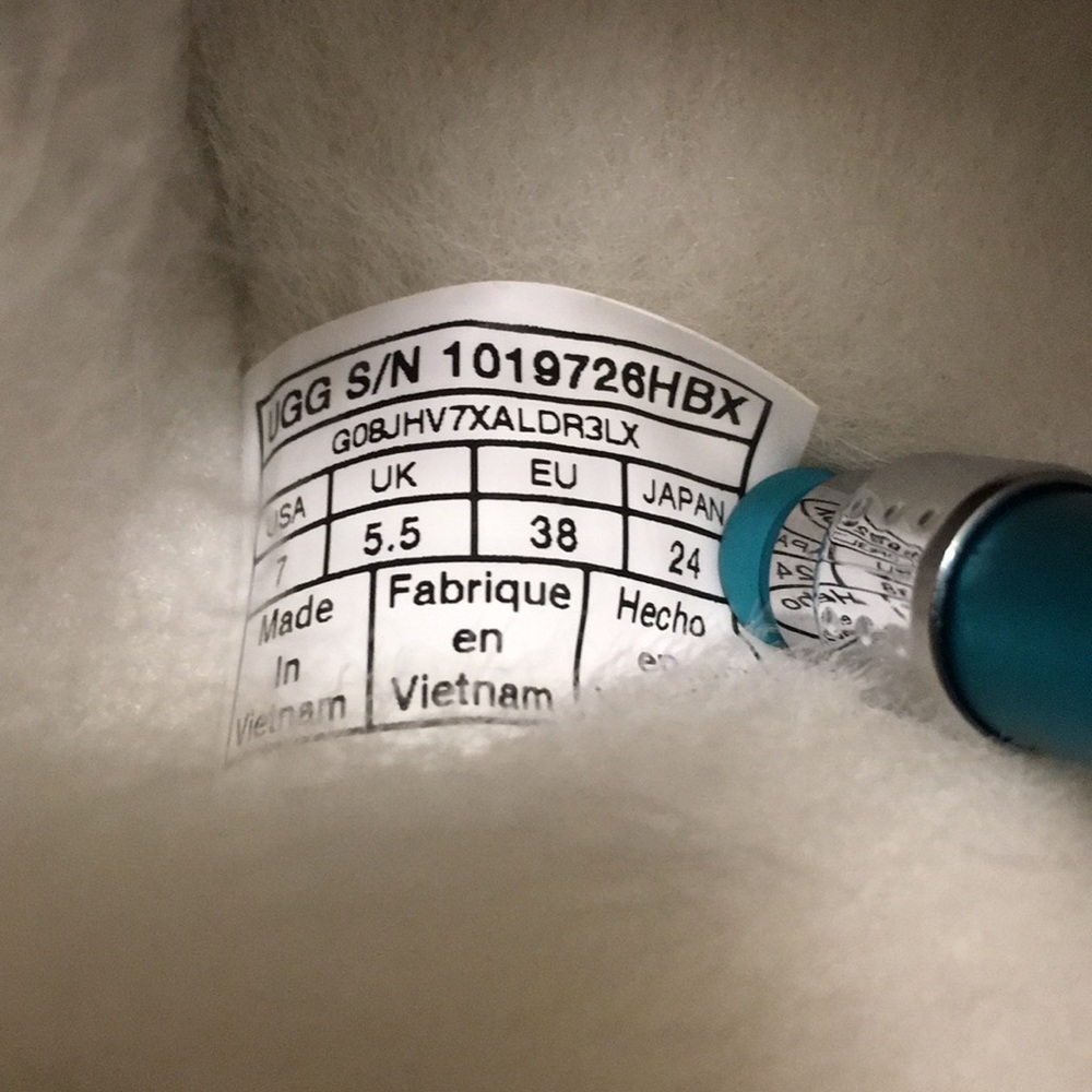 UGG FLUFF MOMMA MONGOLIAN CLOG - Picture 8 of 8